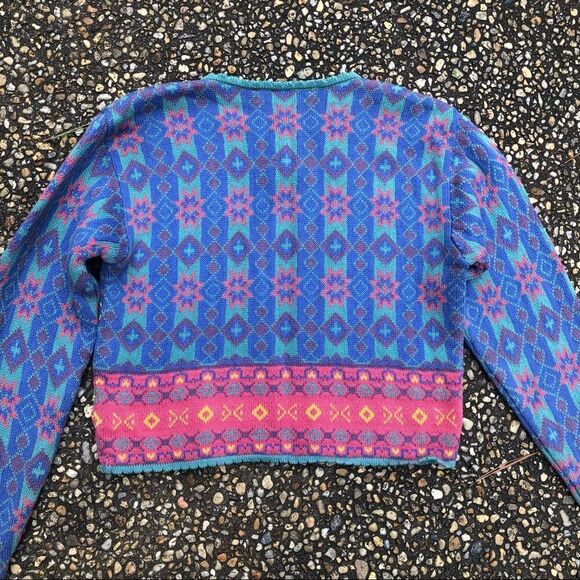 Sweet vintage 1980’s cropped sweater with soft blue turquoise southwestern style - Picture 2 of 4